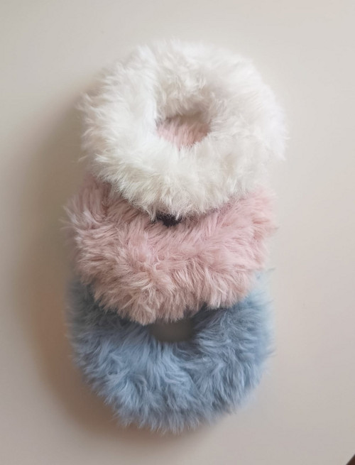 Sada 3 ks huňatých háčkovaných gumiček(scrunchies)