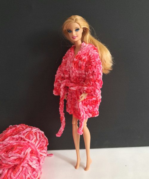 Pletený župánek s kapucí pro panenku Barbie