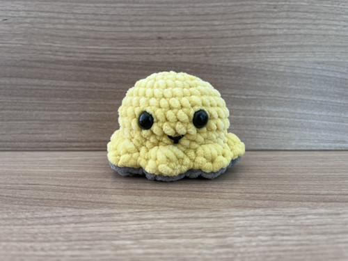 Háčkovaná Oboustranná Chobotnička (10 cm)