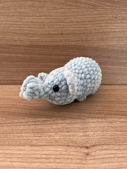 Háčkovaný Sloník - modrý (16 cm)