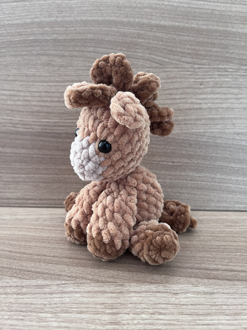 Háčkovaný Kůň - hnědý (16 cm)