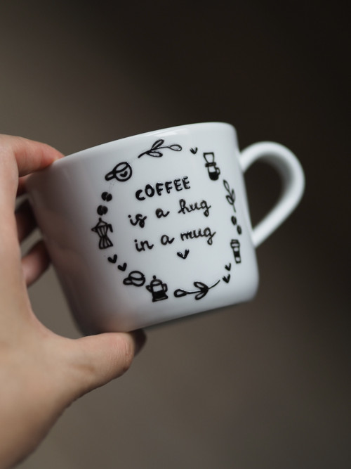 Malovaný hrníček COFFEE