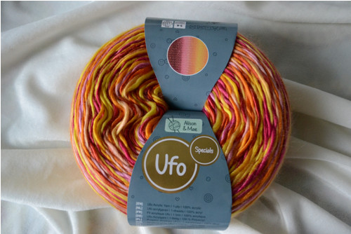 Příze Ufo 200g /459m tóny červené , žluté a oranž