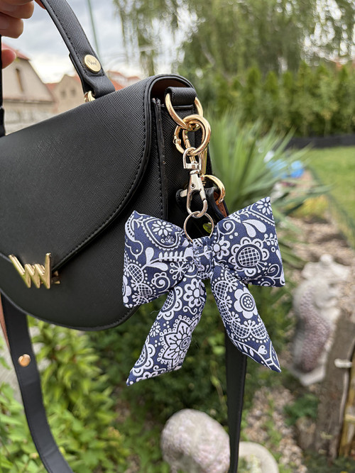 Bags charm / Klíčenka / přívěsek - mašlička malá