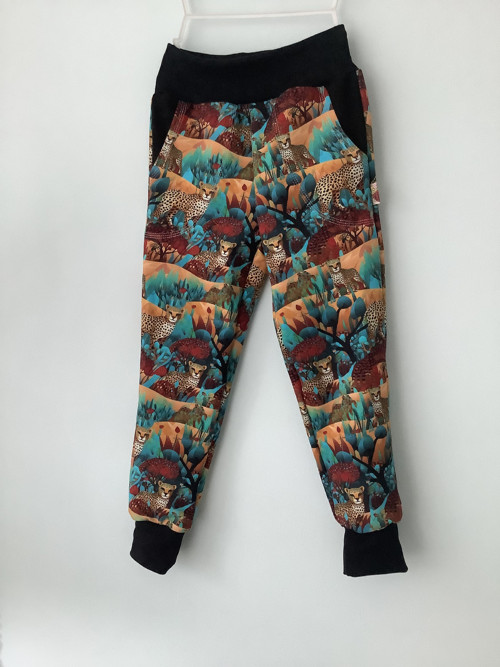 Tepláky s Leopardama