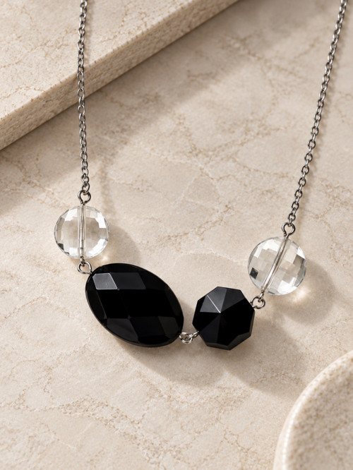 Náhrdelník „Black & Crystal“