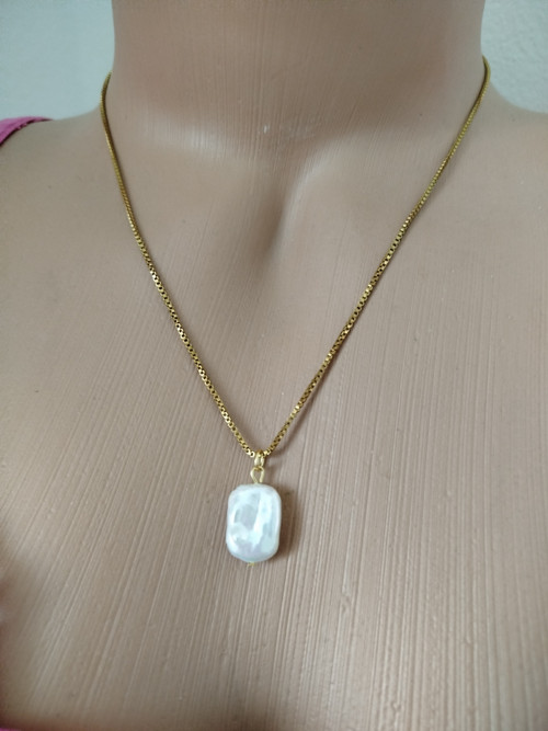 Řetízek 40cm, bároční perla