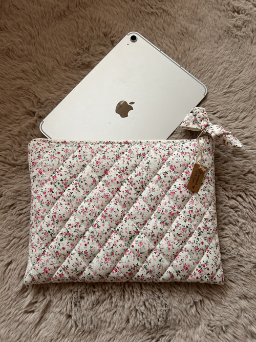 Obal na iPad / tablet – Něžné květy
