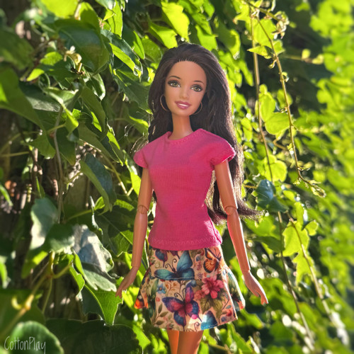 Suknička pro Barbie - motýlci s volánkem