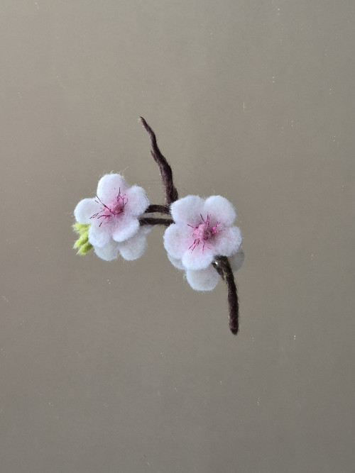 Něžná sakura - autorská brož