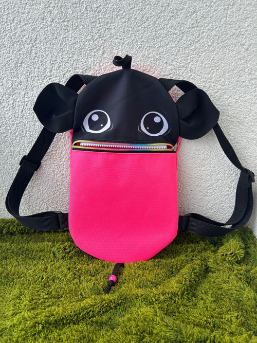 Příšerkový zubatý batoh