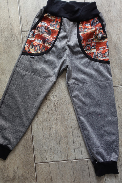 KALHOTY SOFT--jaro podzim vel.128 SL.