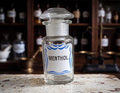 Menthol ...starožitná lékárenská lahev