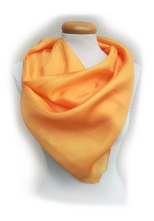 "orange pastel" hedvábný šátek 90x90