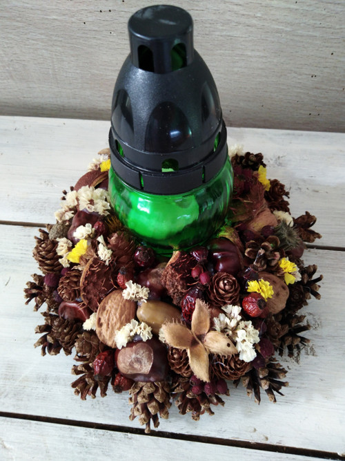 Svícen hřbitovní (dušičkový)