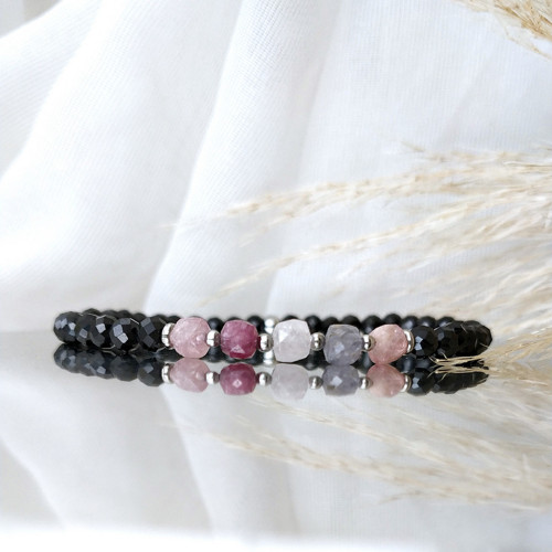 Minerální náramek /brouš.spinel + kostičky /0,4