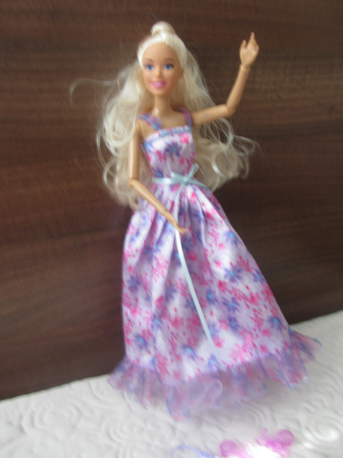 Letní šaty pro Barbie