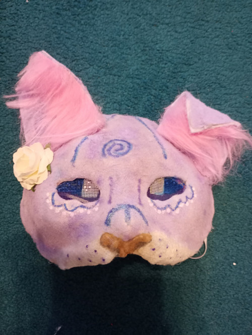 Jellyfish cat mask