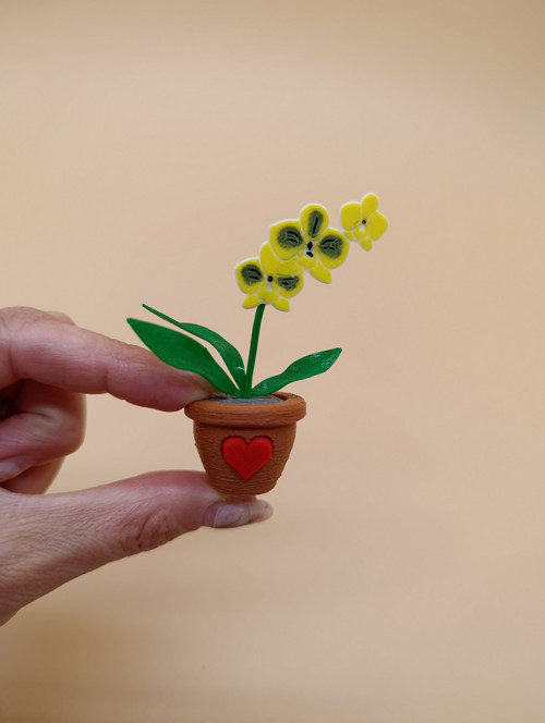 Magnetka na ledničku – orchidej v květináčku