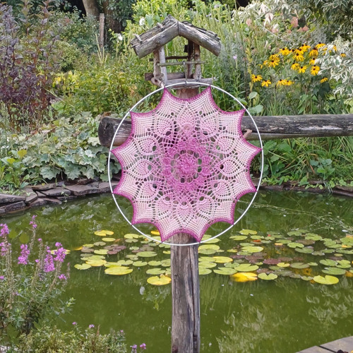 Háčkovaná Mandala — foto 1
