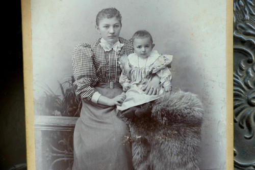 Bratr Alois, kabinetní fotografie Těšín, Pateisky