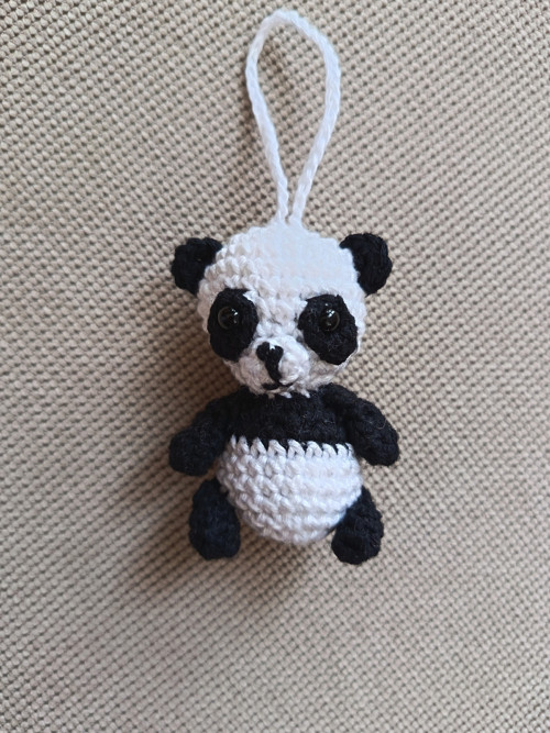 Háčkovaná panda