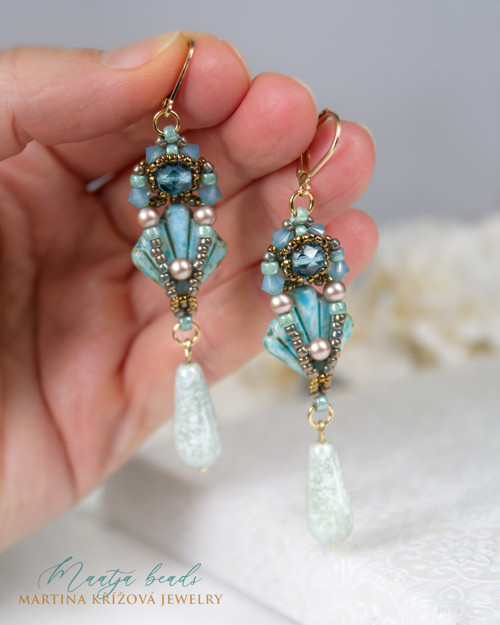 Greta Turquoise (šité korálkové náušnice)