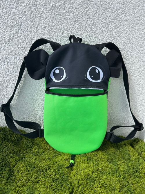 Příšerkový zubatý batoh