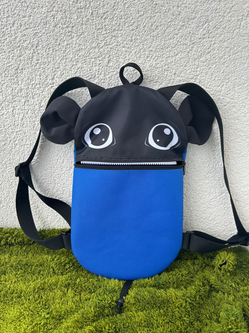 Příšerkový zubatý batoh