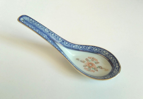 Čínská lžička z rýžového porcelánu