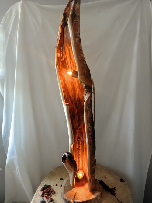 Dřevěná lampa