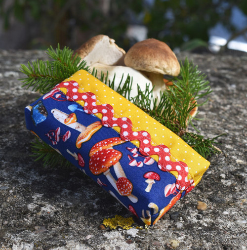 "Kapesníkovník" - Muchomůrky puntíkaté