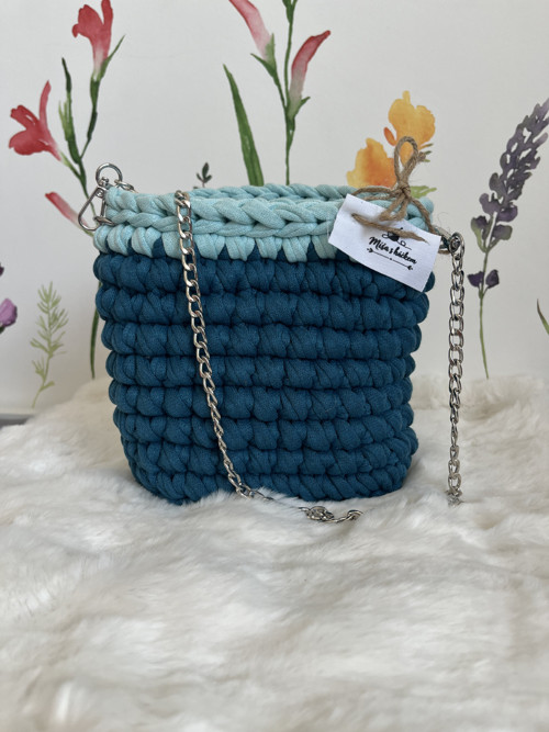Bucket bag háčkovaná kabelka