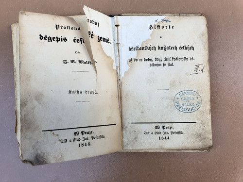 Prostonárodní dějepis české země