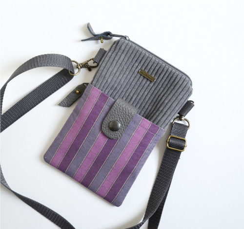 Crossbody taštička na mobil, 2 kapsy - tmavě šedá