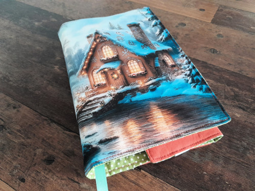 Nastavitelný obal na knihu....chaloupka u jezera