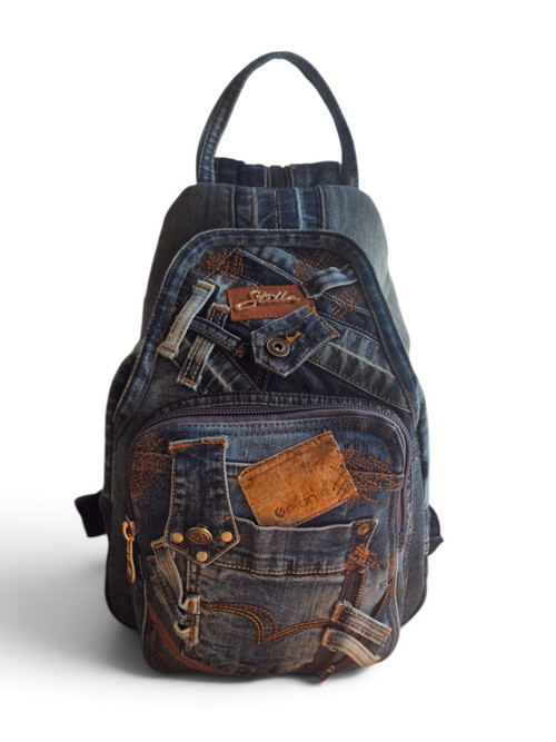 Batoh denim upcycle — foto 1