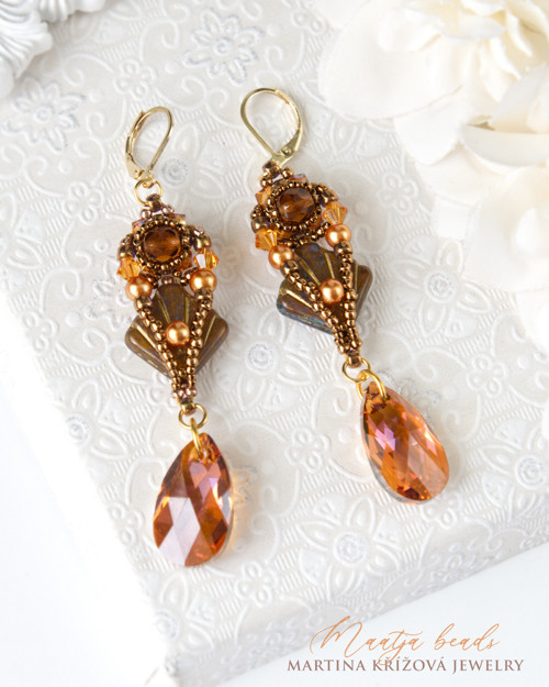 Greta Bronze Topaz (šité korálkové náušnice)