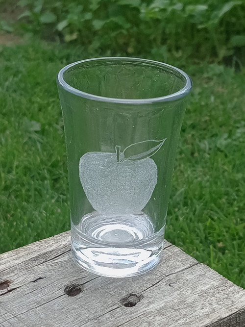Skleničky na tvrdý alkohol Panáky - Jablko