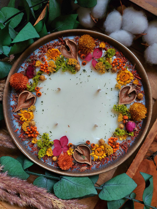 Přírodní svíčka - Květinová MANDALA - podzimní
