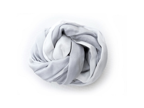 "silver grey&white hedvábná šála, 150x40