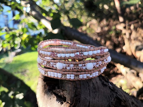 Náramek Wrap Bracelet v hnědo bílo-růžově