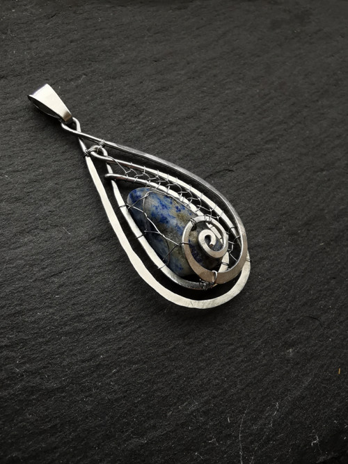 Lapis lazuli - závěs