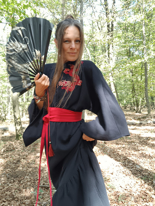 Saty Japonské Černě S Drakem A Opaskem