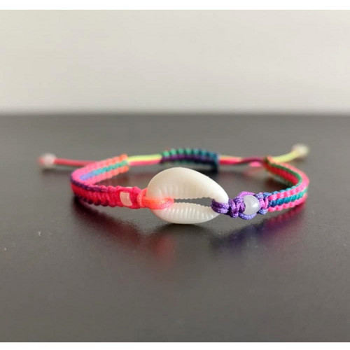Náramek Shamballa s Kauri mušličkou