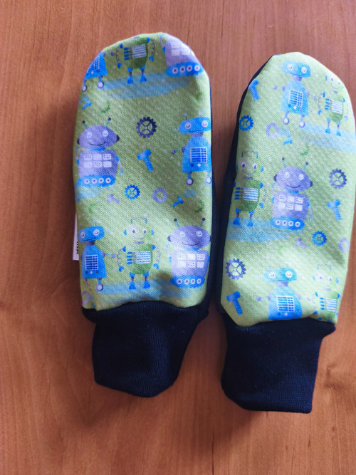 Zimní softshellové rukavice zateplené beránkem
