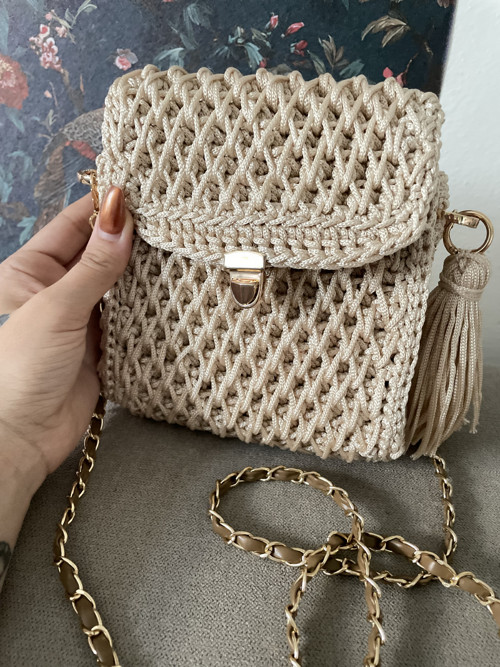 Kabelka mobilka / crossbody na mobil