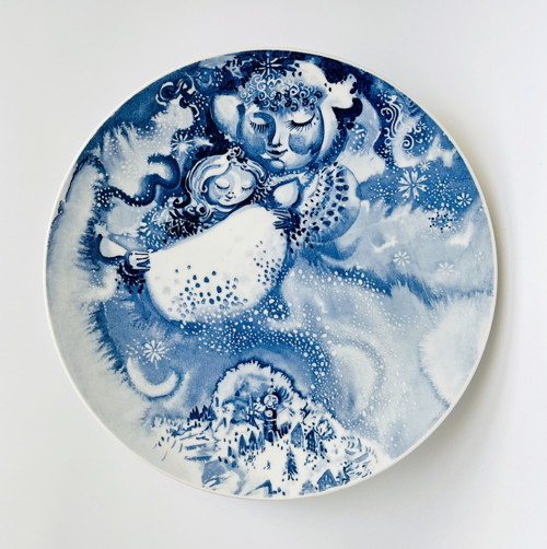 Meissen Míšeň Závěsný talíř Paní Zima 25.5 cm 1977