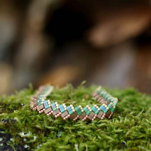 Náramek Tila beads - zeleno hnědý