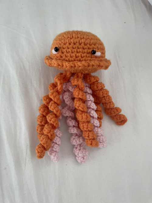 Roztomile cute hačkovaná zvířátka, plyšáci